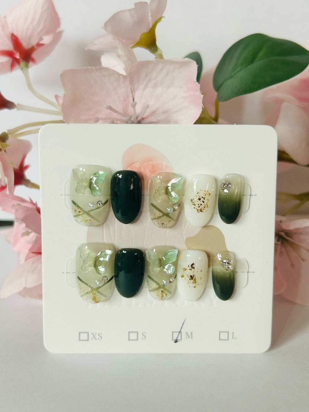 Green and Ivory Press-On Nail Set with Gold Flakes
